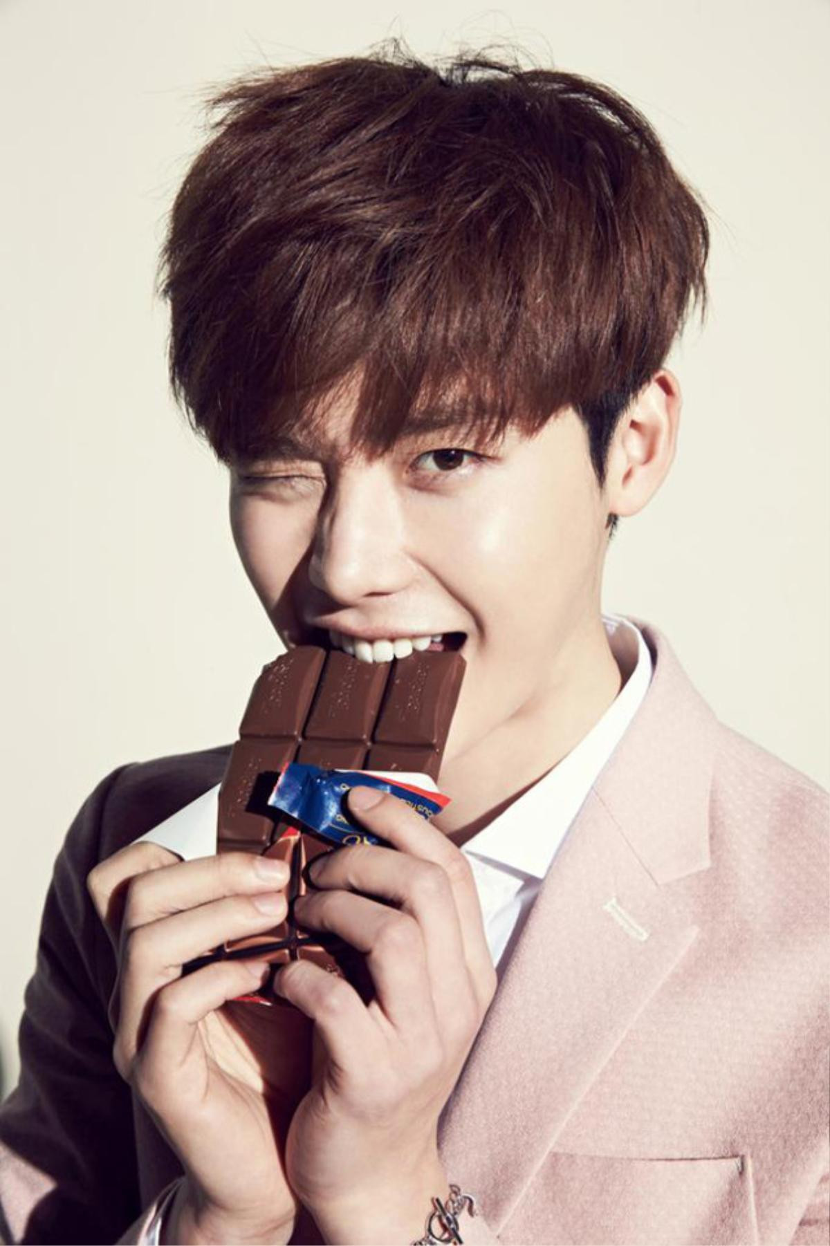 Lee Jong Suk kỷ niệm 10 năm ra mắt vào ngày 1/4/2020: 'Tôi rất biết ơn' Ảnh 7