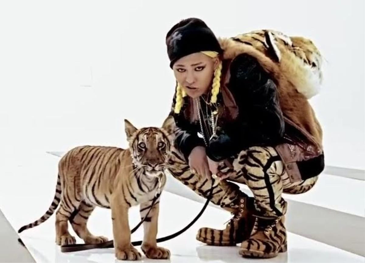 Những kiểu tóc ấn tượng gắn liền với sự nghiệp của 'ông hoàng Kpop' G-Dragon Ảnh 22