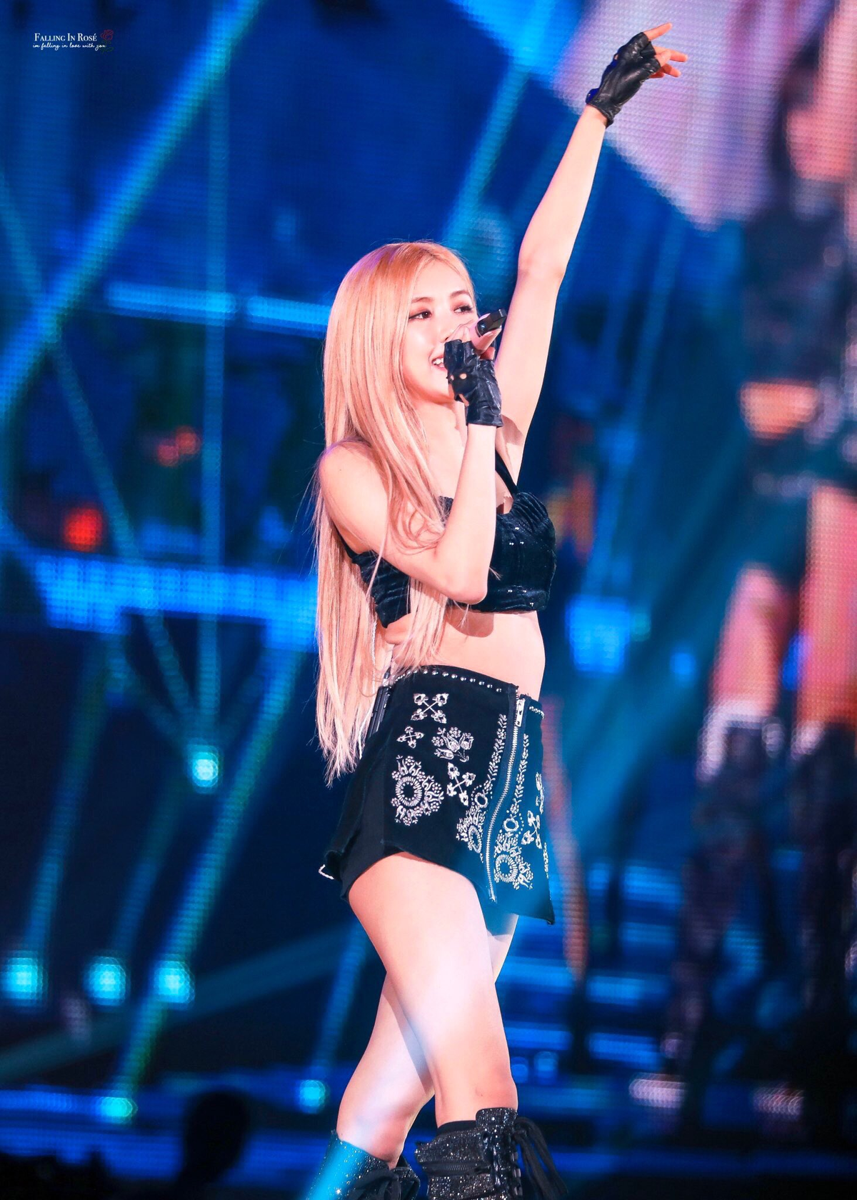 Knet ‘nóng mặt’ với YG Entertainment khi dự án solo của Rosé (BlackPink) vẫn đang bị trôi vào quên lãng Ảnh 3