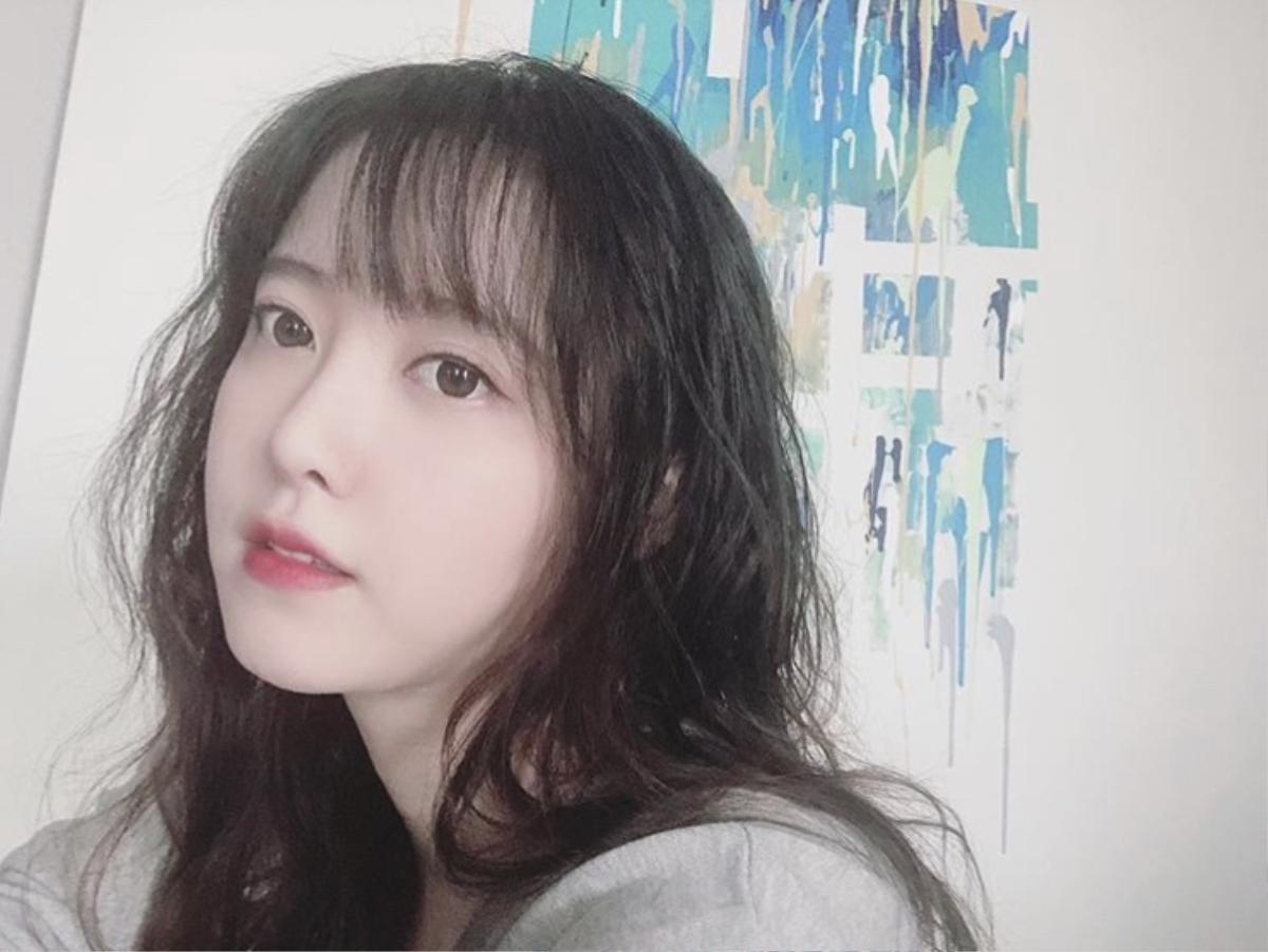 Giảm 8kg hậu ly hôn Ahn Jae Hyun, 'nàng cỏ' Goo Hye Sun bỗng hóa gái 20 Ảnh 5