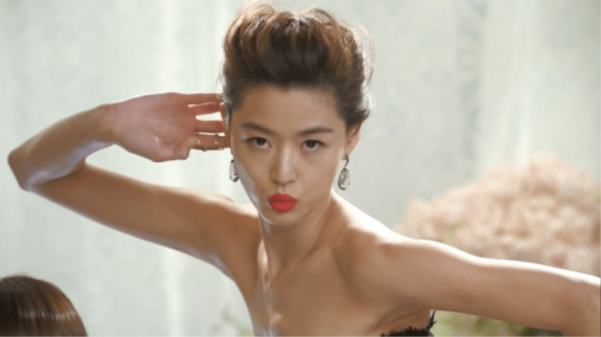 Jun Ji Hyun tái hiện hình ảnh 'mợ chảnh' trong CF quảng cáo mới đây! Ảnh 5