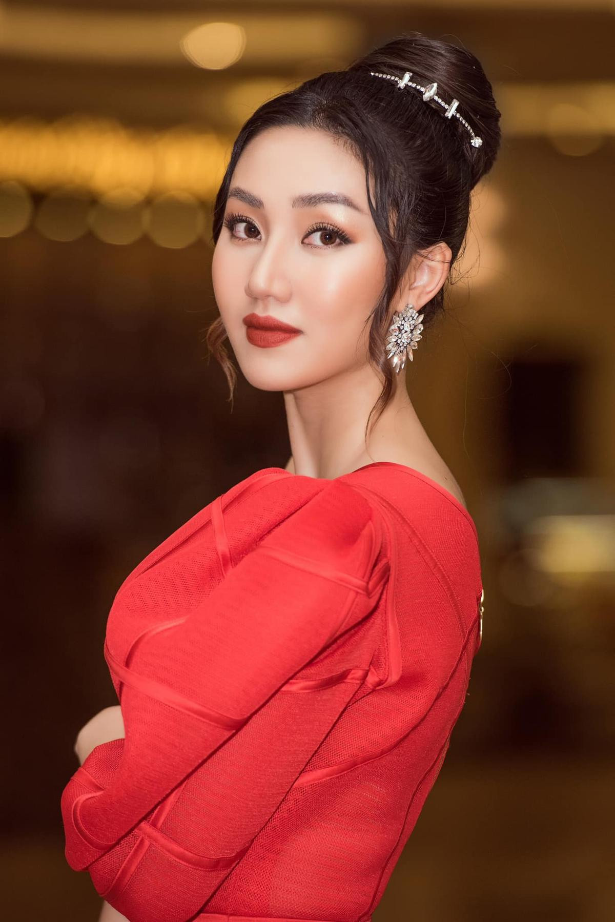 4 Á hậu 1 xinh đẹp lại đầy bản lĩnh: Kim Duyên có tiến xa hơn Hoàng Thùy tại Miss Universe? Ảnh 12