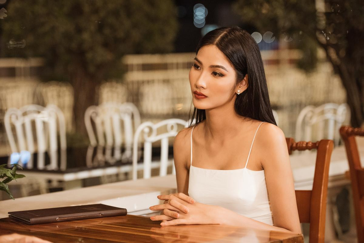 4 Á hậu 1 xinh đẹp lại đầy bản lĩnh: Kim Duyên có tiến xa hơn Hoàng Thùy tại Miss Universe? Ảnh 9