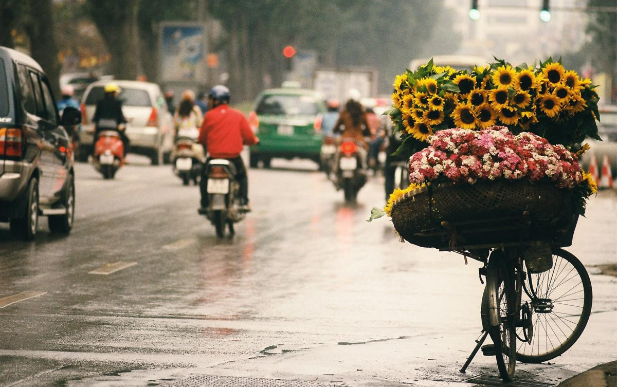 Dự báo thời tiết hôm nay (6/4): Nhiệt độ Bắc bộ tiếp tục giảm, trời rét và có mưa dông Ảnh 1