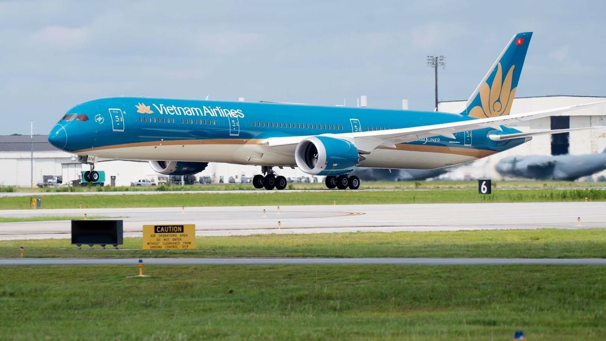 Vietnam Airlines miễn phí vé cho bác sỹ y tá, chuyên gia y tế và vận chuyển hàng hóa phòng chống dịch COVID-19 Ảnh 2