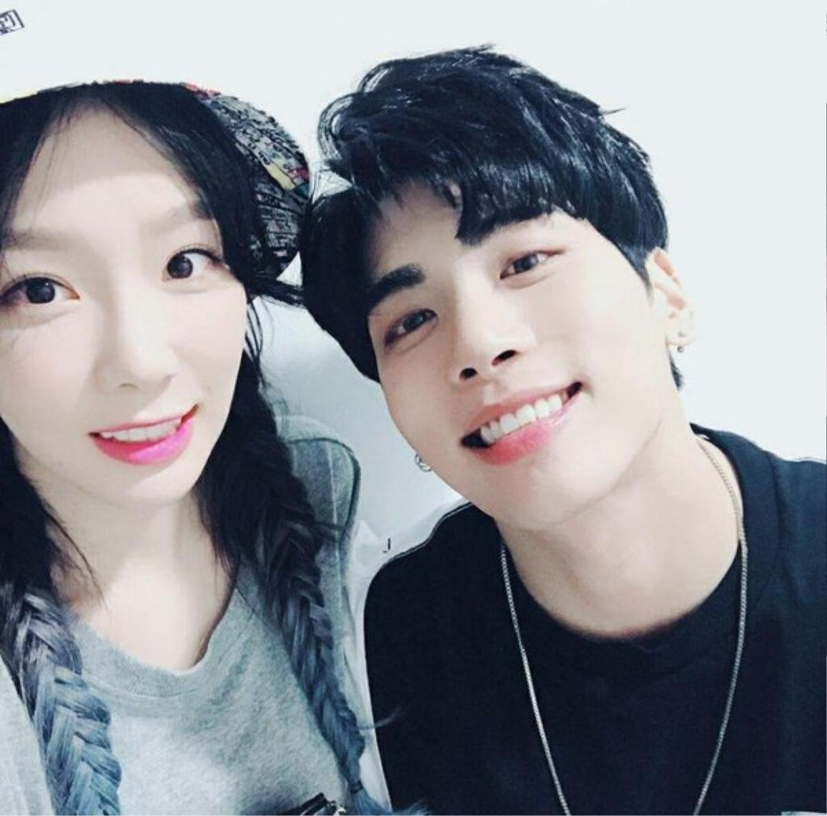 Taeyeon lặng lẽ đăng ảnh chúc mừng sinh nhật Jonghyun Ảnh 4