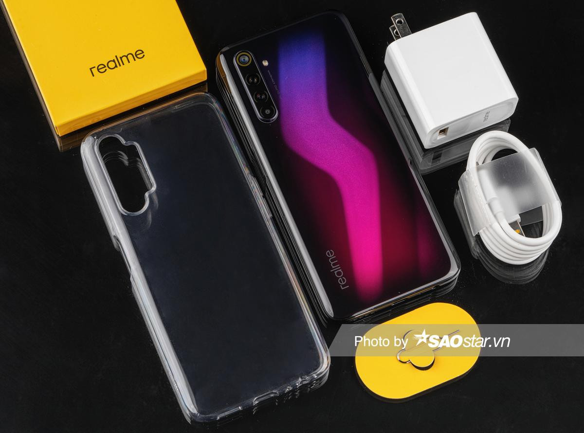 Mở hộp nhanh smartphone lính mới có 6 camera của Realme tại VN Ảnh 1