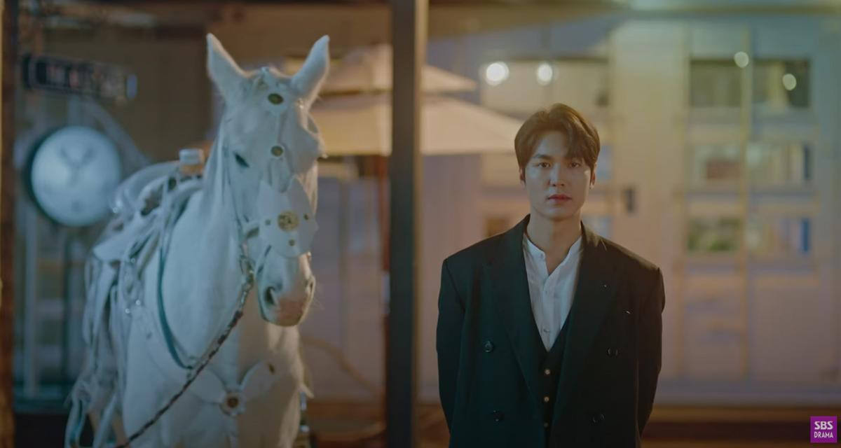 Lee Min Ho đã nói yêu Kim Go Eun trong teaser mới nhất The King: Eternal Monarch Ảnh 9