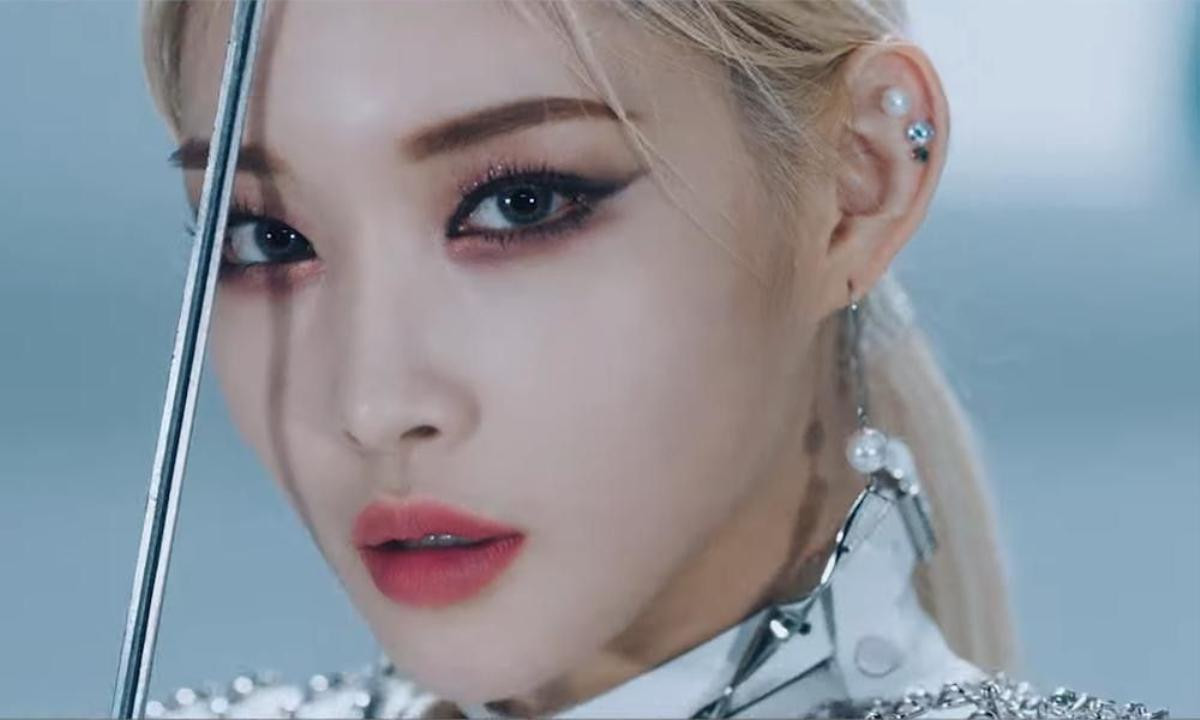 Vừa phát hành bản ballad cực ngọt, Chungha tiếp tục 'thả thính' comeback đầy bí ẩn khiến fan 'đứng ngồi không yên' Ảnh 5