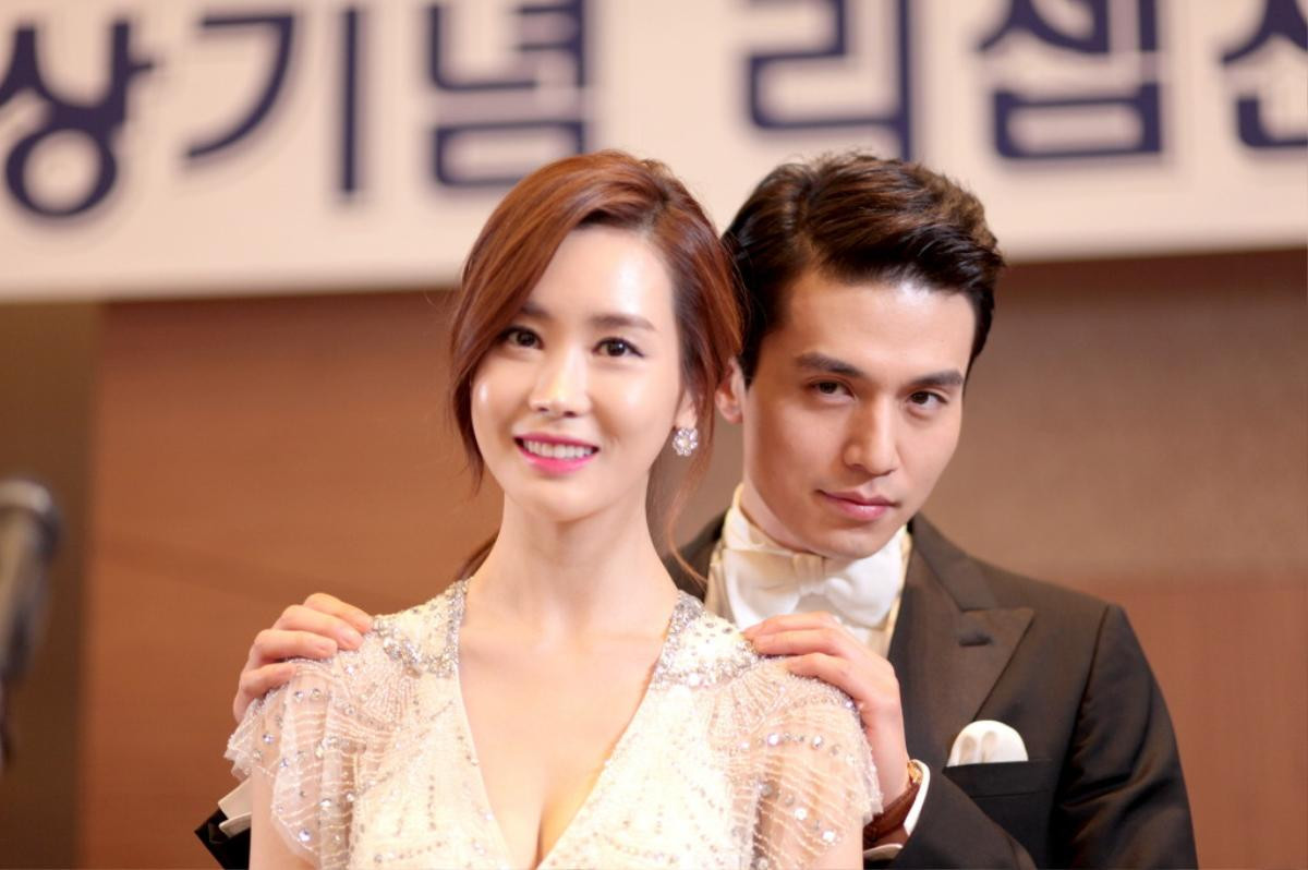 11 cặp đôi 'yêu đương' trong phim đến 2 lần: Hyun Bin - Son Ye Jin là chân ái! Ảnh 18