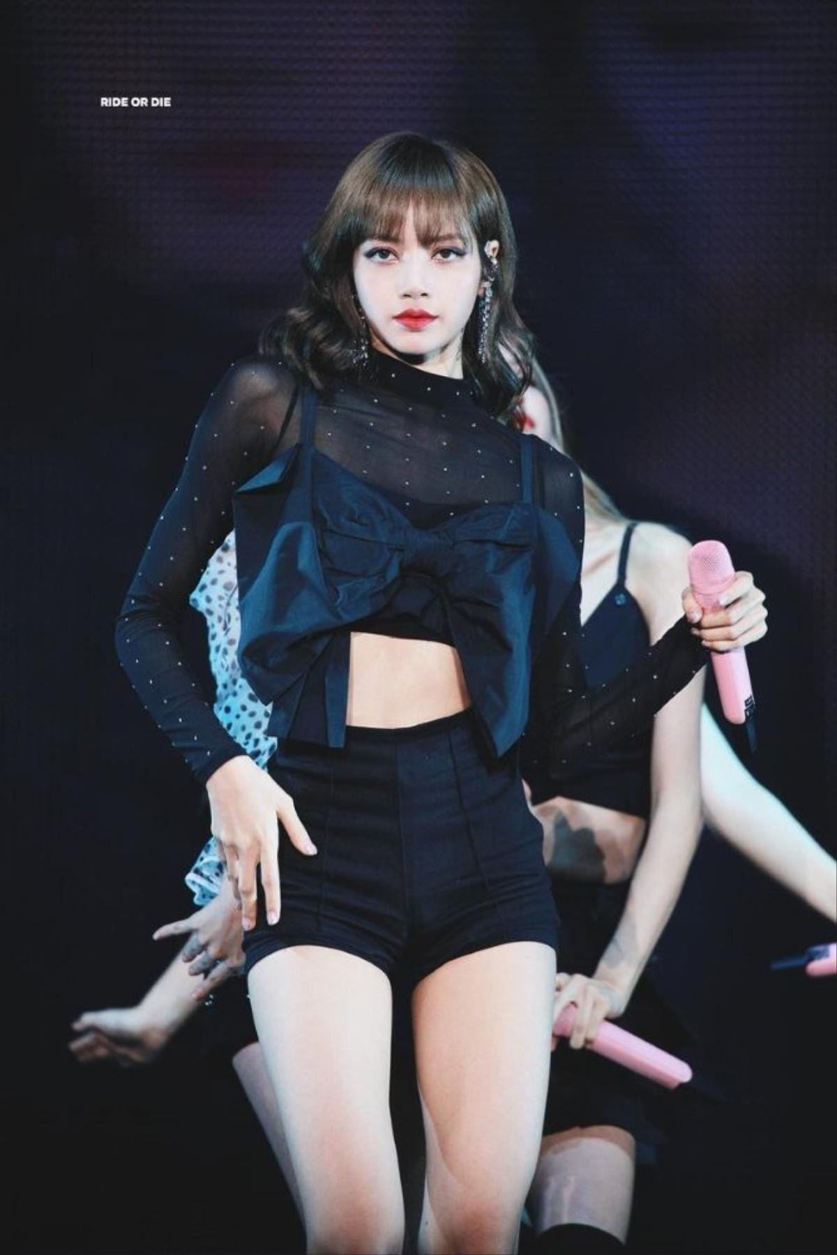 Lisa (BlackPink) và Mark (NCT) gây chú ý khi được cựu giám đốc sáng tạo YG Ent đề cập với tư cách những idol tài năng bậc nhất Kpop Ảnh 3