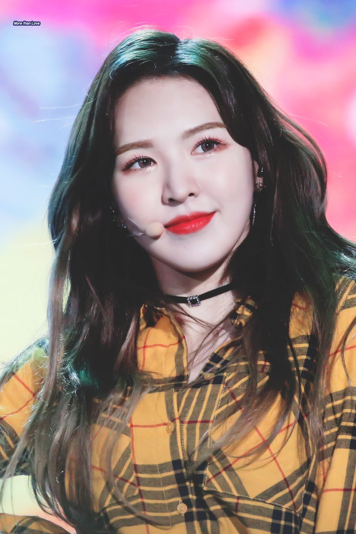 Fan thở phào với hình ảnh Wendy tươi tắn ngày trở lại với công việc đặc biệt sau thời gian điều trị chấn thương Ảnh 1