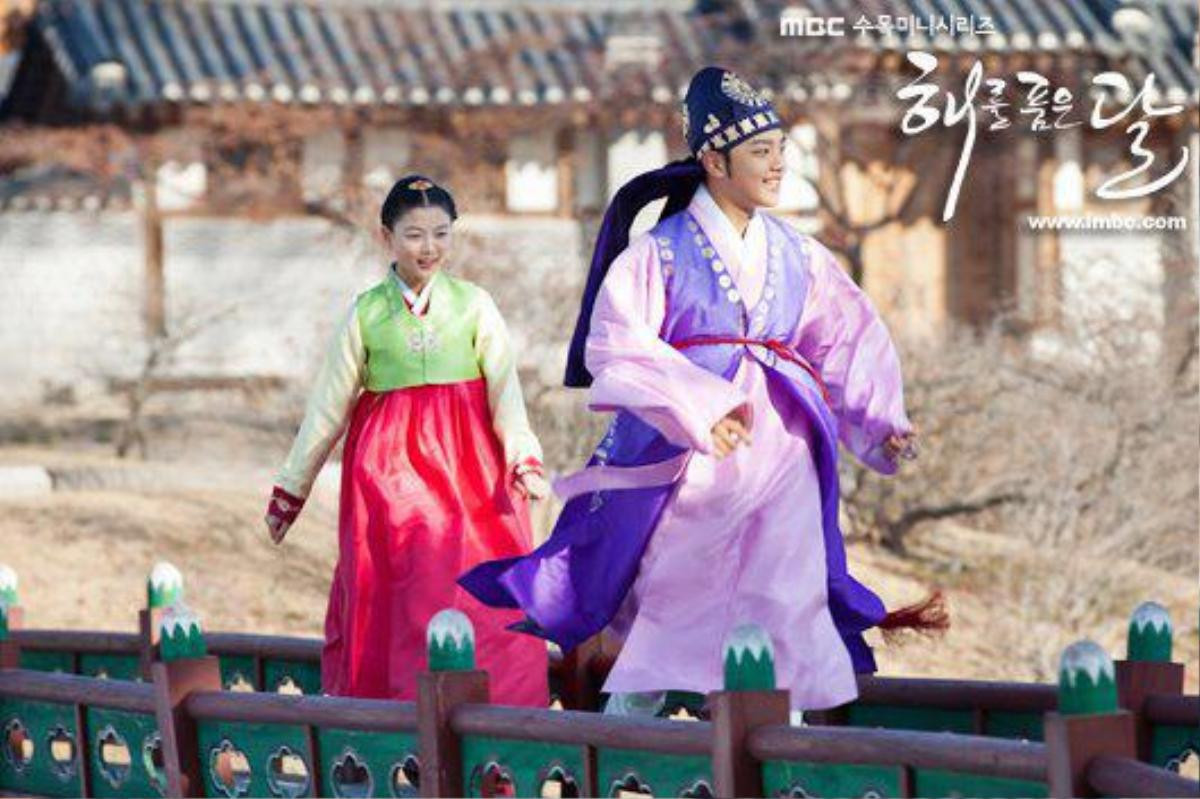 Yeo Jin Goo và Kim Yoo Jung được réo gọi tái hợp sau thành công vang dội của 'Moon Embracing the Sun' 8 năm trước Ảnh 5