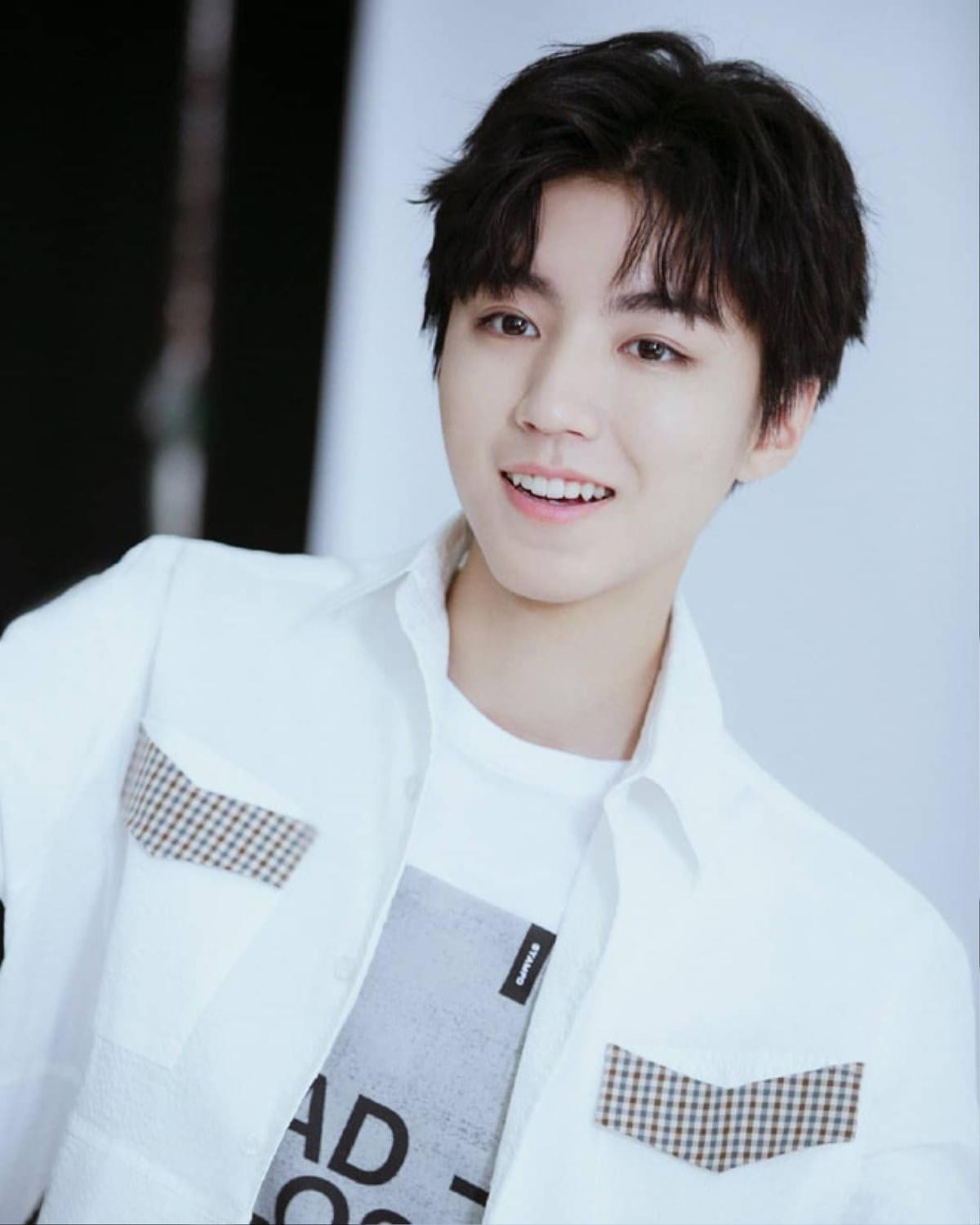 TFBOYS cùng đăng icon biểu cảm trên Weibo để kỷ niệm 6 năm đoạt giải thưởng lớn Ảnh 6