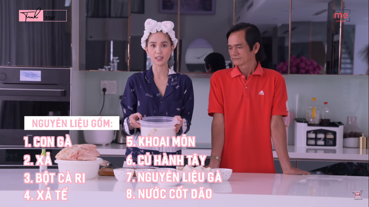 Ngọc Trinh lần đầu vào bếp trổ tài nấu ăn với ba ruột Ảnh 3