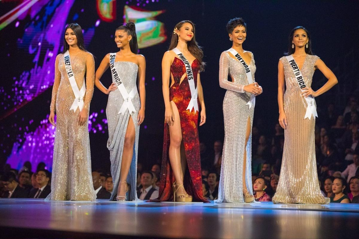 Quy luật ngầm để đăng quang Miss Universe thời nay, chiều cao của Khánh Vân có gặp trở ngại? Ảnh 15