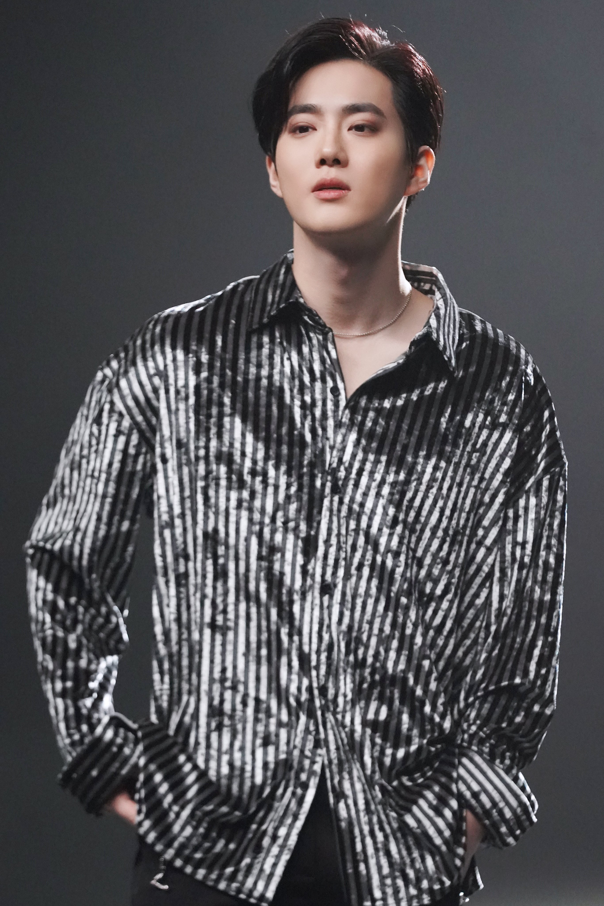 Vượt mặt loạt sản phẩm đình đám, album debut solo 'Self-Portrait' của Suho (EXO) chạm đỉnh BXH Global Album chỉ với tuần đầu xuất hiện Ảnh 2