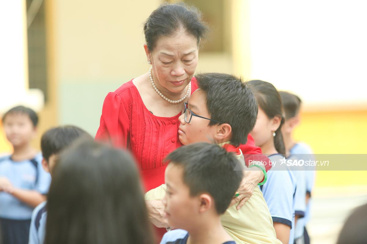 Jun Phạm ngưỡng mộ cậu bé lớp 5 hiếu thảo: 'Con mong bà nội sẽ sống đến khi con già' Ảnh 7