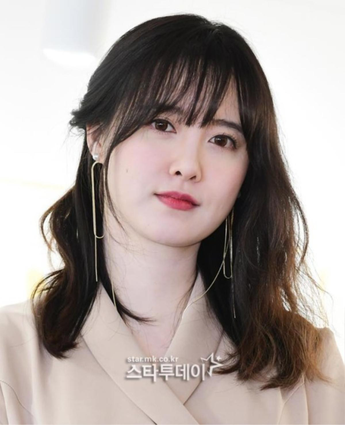 Hậu ly hôn, Goo Hye Sun vẫn bị chê kém xinh tại sự kiện với bộ đồ lạc quẻ Ảnh 3