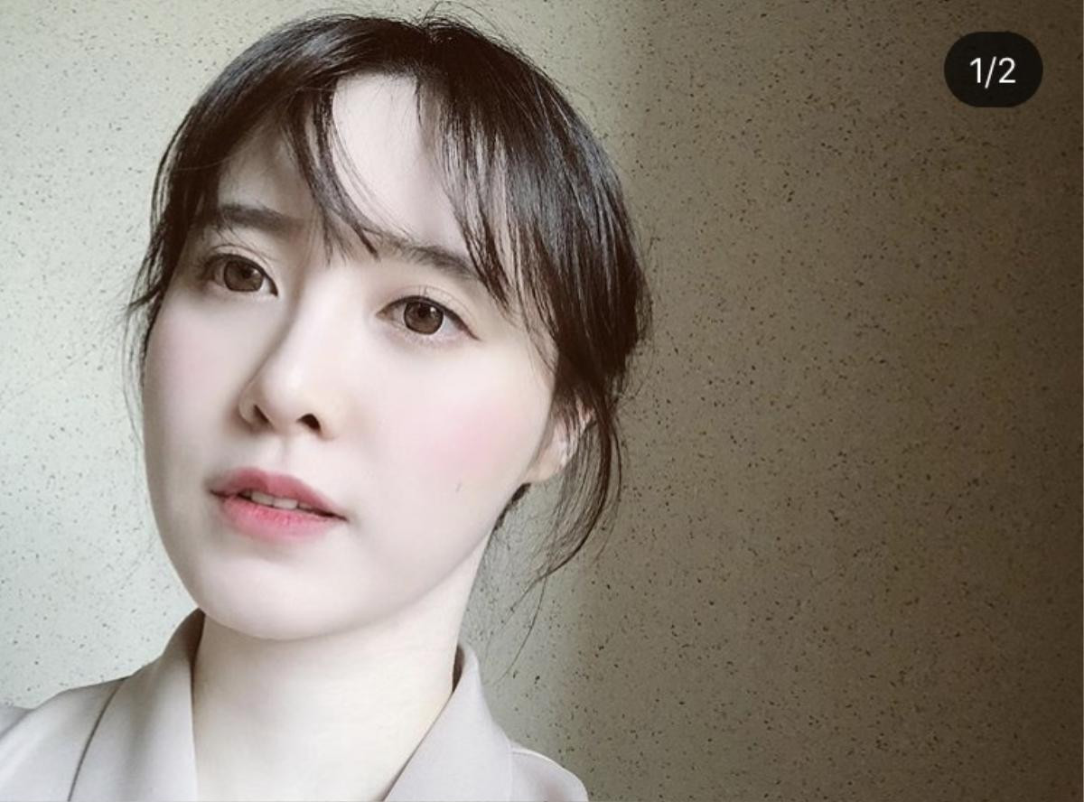 'Nàng cỏ' Goo Hye Sun đẹp như hoa sau 1 năm ly hôn Ahn Jae Hyun: Hóa gái 18! Ảnh 4