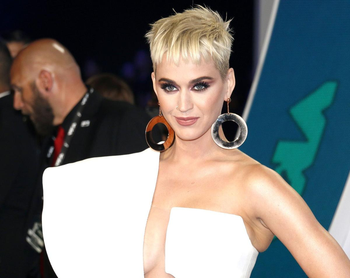 Đối diện với tin đồn ngưng hát vĩnh viễn, Katy Perry nói gì? Ảnh 3