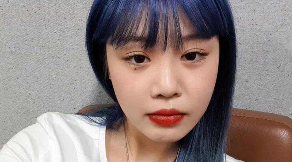 Soojin ((G)I-DLE) đột ngột tắt trò chuyện trực tiếp, buồn bã vì bị chê bai ngoại hình Ảnh 2