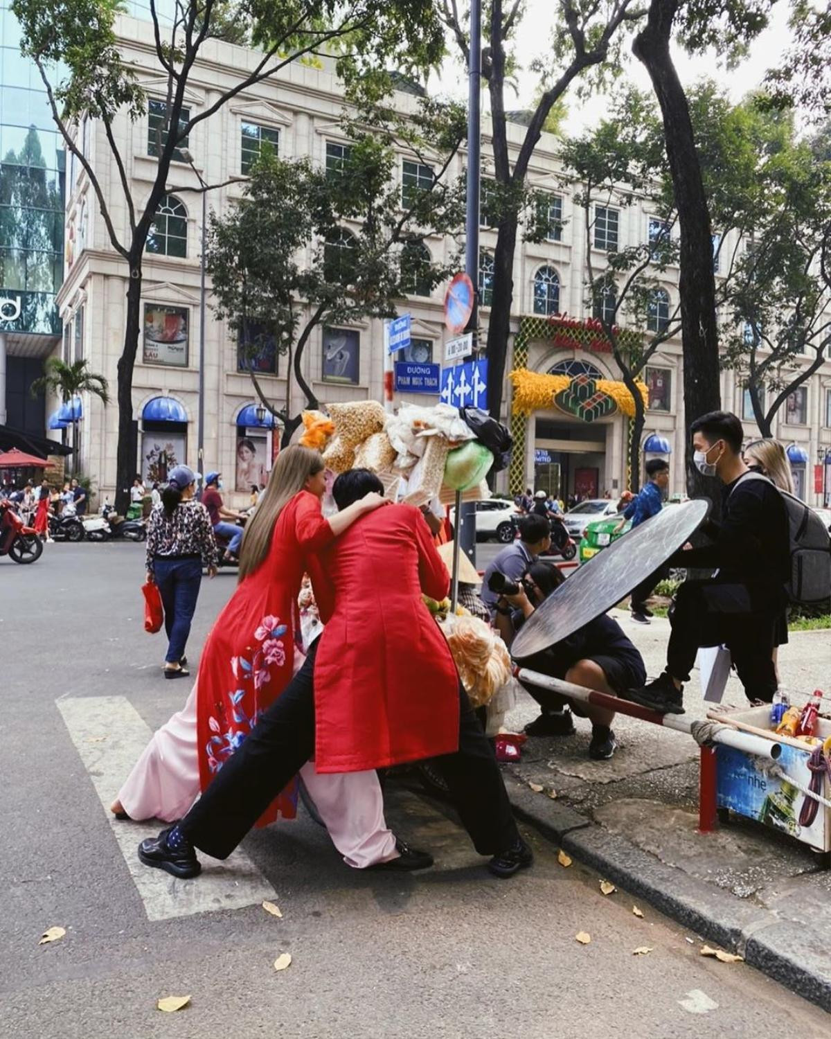 Bình An 'tự dìm', hy sinh vì bạn gái Phương Nga khiến fan ngưỡng mộ: 'Sướng nhất mợ Nga' Ảnh 8