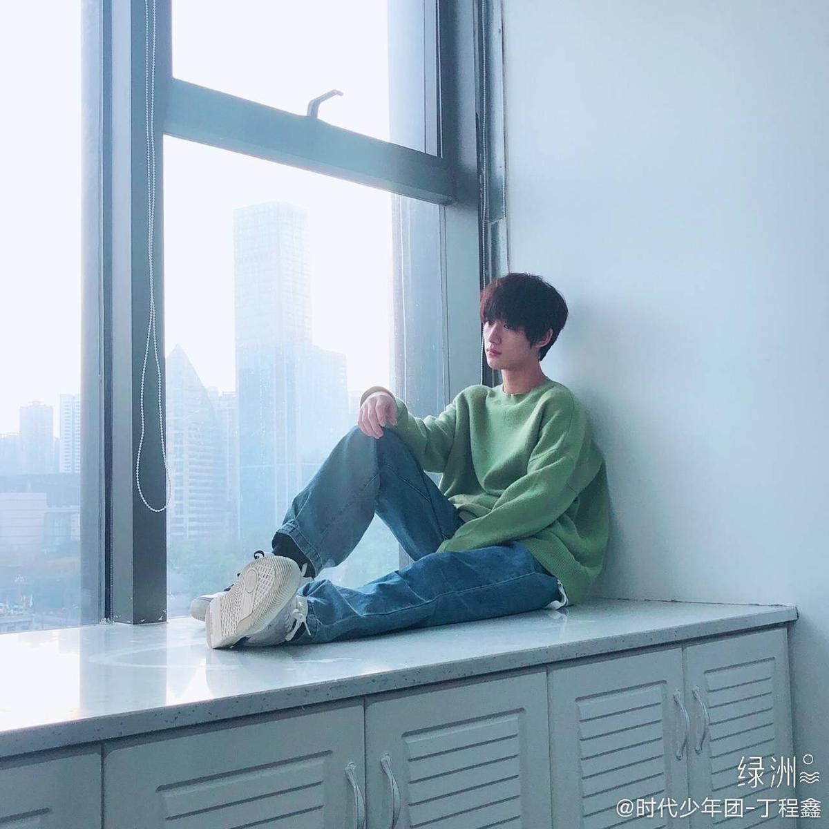 Dịch Dương Thiên Tỉ (TFBOYS) hóa chàng thơ, Đinh Trình Hâm là 'thánh mặt mộc' Hoa ngữ Ảnh 19