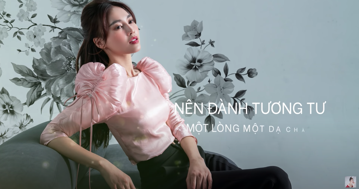 Ninh Dương Lan Ngọc cho ra cả bản Lyrics của MV hơn 13 triệu view, cũng bài bản khác gì ca sĩ chuyên nghiệp đâu Ảnh 3