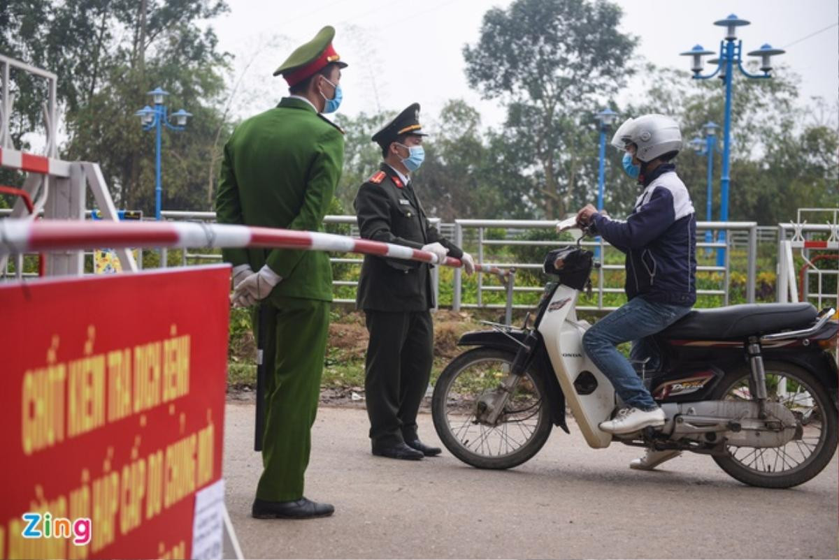 Hưng Yên gỡ bỏ lệnh phong tỏa thôn có hơn 1.400 dân, duy trì kiểm tra thân nhiệt những ngày tiếp theo Ảnh 2