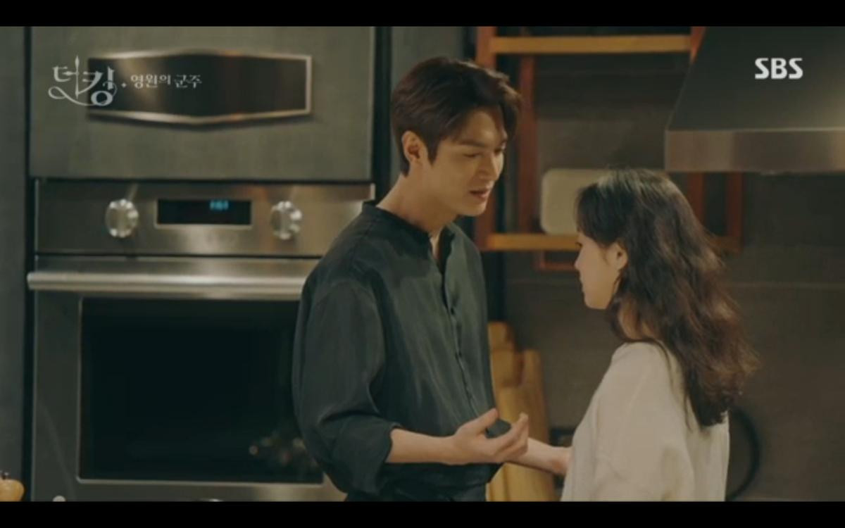 'Quân vương bất diệt' tập 6: Chiến tranh bùng nổ buộc Lee Min Ho phải chia tay Kim Go Eun? Ảnh 8