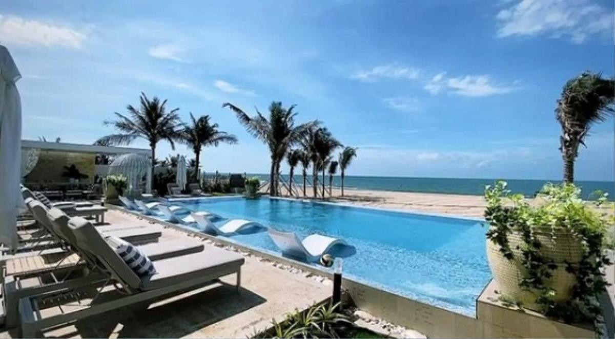 Phillip Nguyễn gây 'choáng' khi hé lộ khung cảnh bên trong khu resort đắt đỏ nơi Tiên Nguyễn đang nghỉ dưỡng Ảnh 2