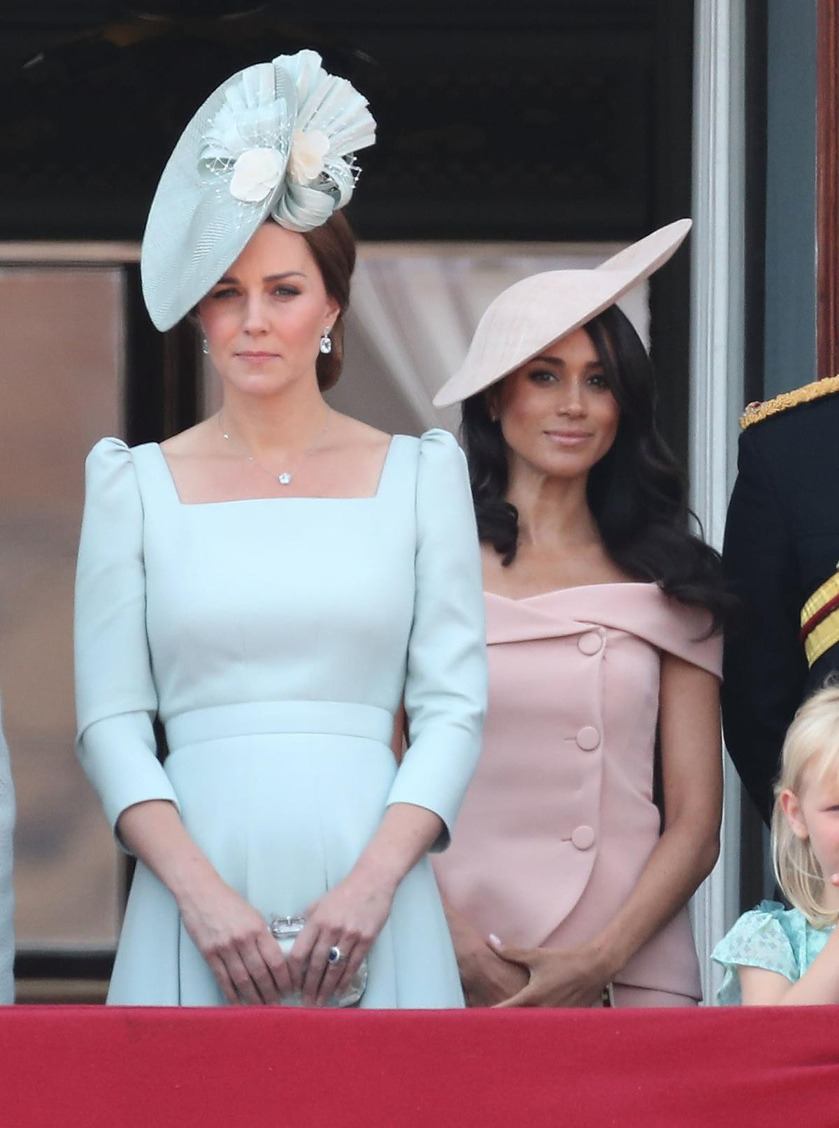 Trước khi rời Hoàng gia, Meghan Markle từng quát mắng nhân viên của Kate Middleton Ảnh 3