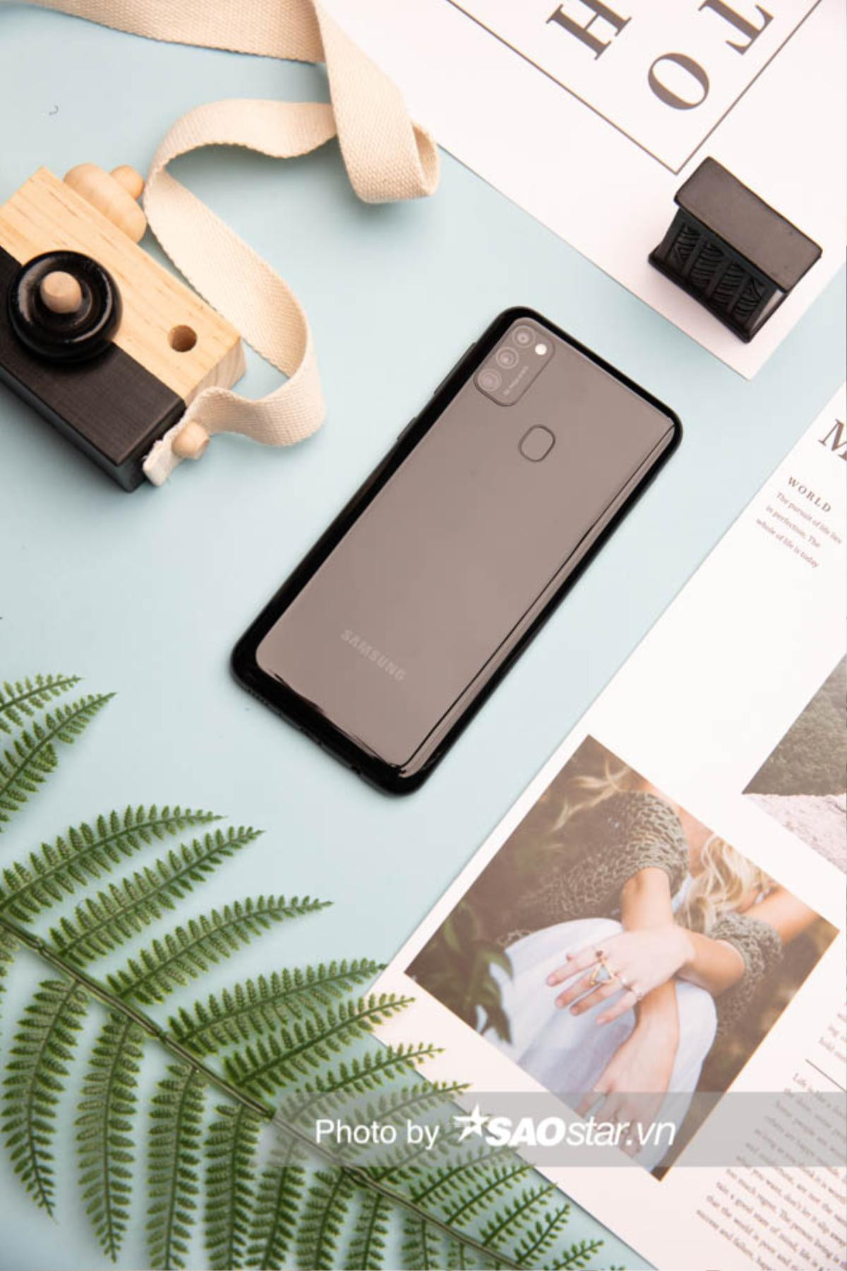 Mở hộp Galaxy M21: Màn hình Infinity-U, 3 camera 48MP và pin 6000mAh Ảnh 13