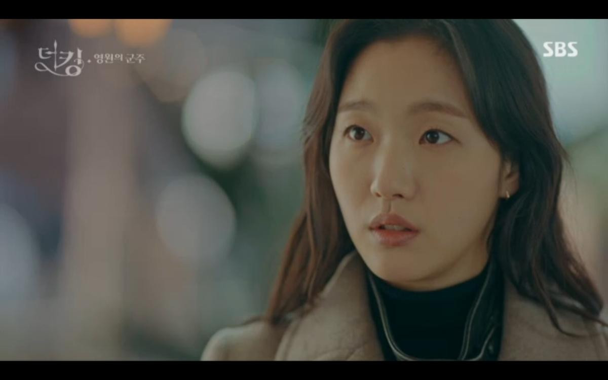 'Quân vương bất diệt' tập 7: Phiên bản 'tội phạm' của Kim Go Eun xuất hiện gây sốc? Ảnh 10