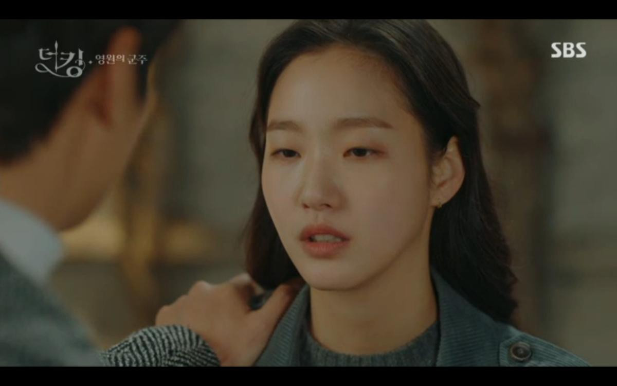 'Quân vương bất diệt' tập 7: Phiên bản 'tội phạm' của Kim Go Eun xuất hiện gây sốc? Ảnh 26