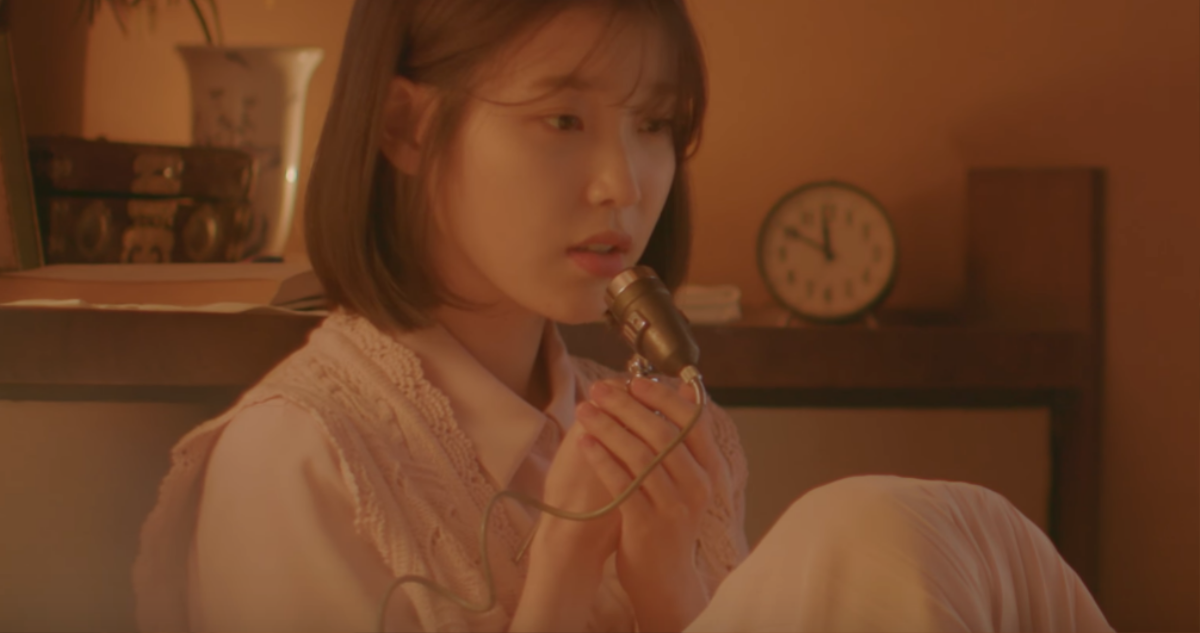 IU - Từ cô ca sĩ vạn người mê đến nữ diễn viên được đề cử ngang hàng với Son Ye Jin Ảnh 4