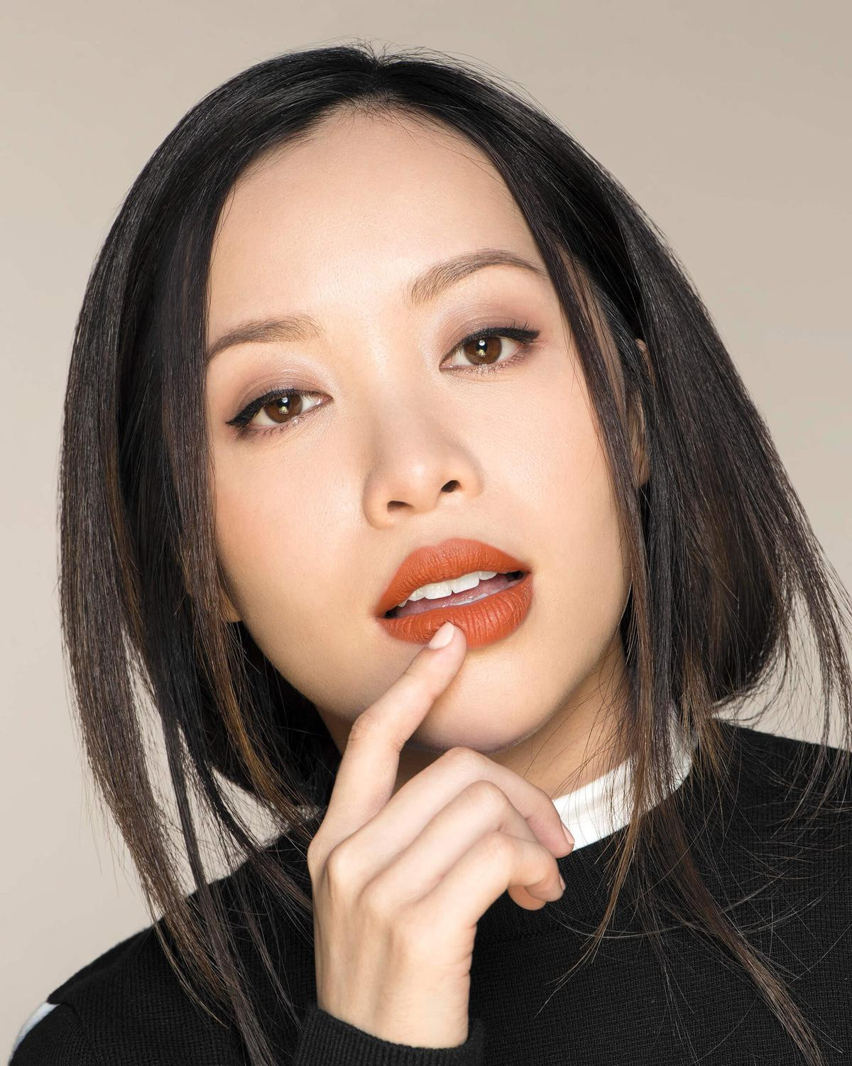 Từng kiếm 69 tỷ/năm từ YouTube, phù thuỷ trang điểm gốc Việt Michelle Phan hiện tại ra sao? Ảnh 2