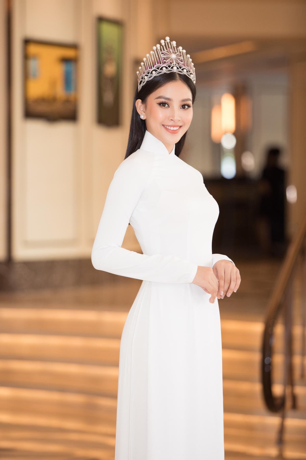 Tiểu Vy: 'Sẵn sàng thi hoa hậu quốc tế một lần nữa nhưng phù hợp nhất vẫn là Miss World' Ảnh 1