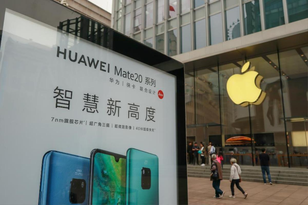 Reuters: Trung Quốc cân nhắc hạn chế Apple, đáp trả Mỹ cấm vận Huawei Ảnh 1