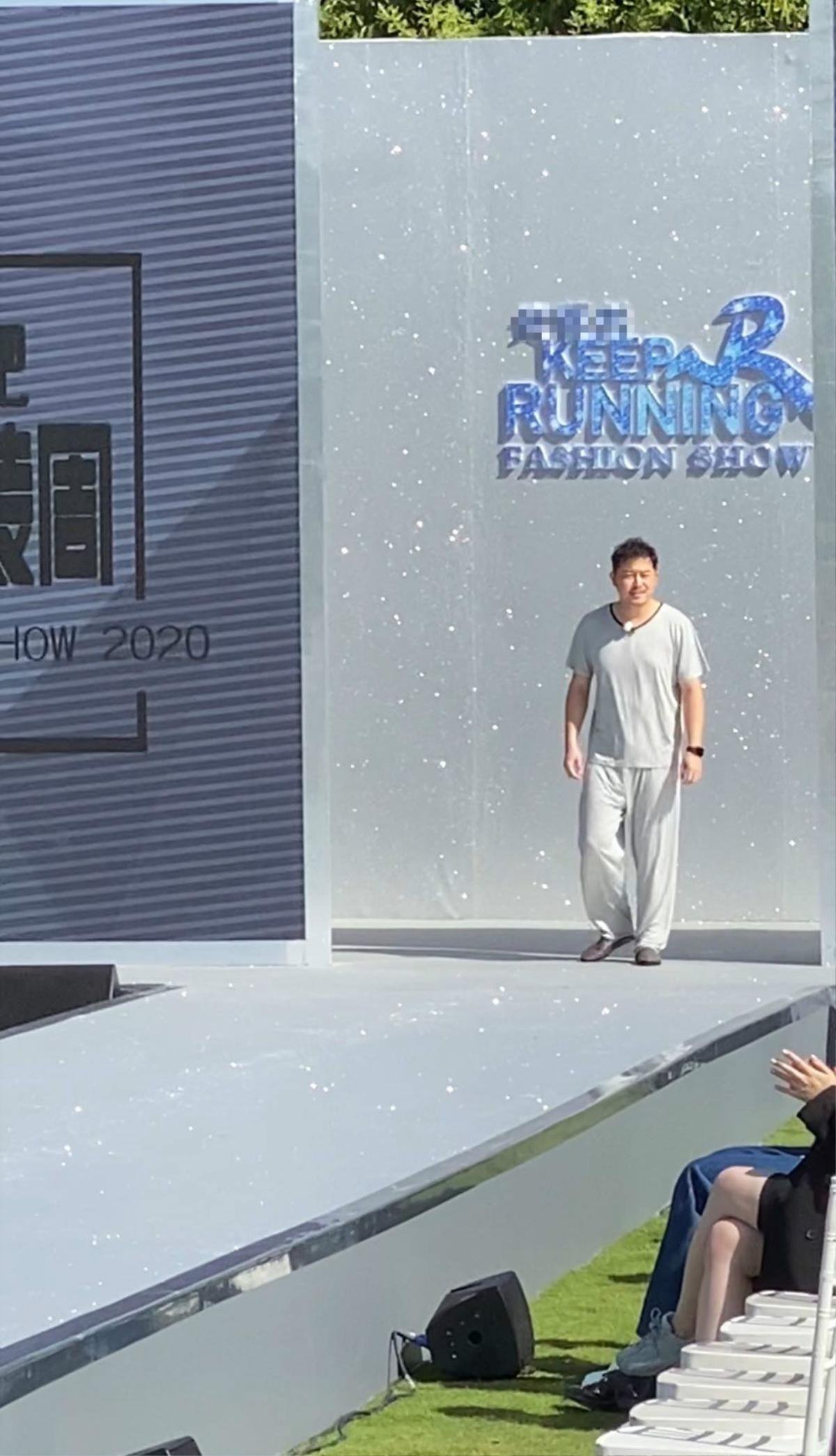 'Keep Running': Thái Từ Khôn - Quách Kỳ Lân catwalk khi mặc áo ngủ, bộ ba mỹ nữ Angelababy - Trương Thiên Ái - Sui He cùng chung khung hình Ảnh 13