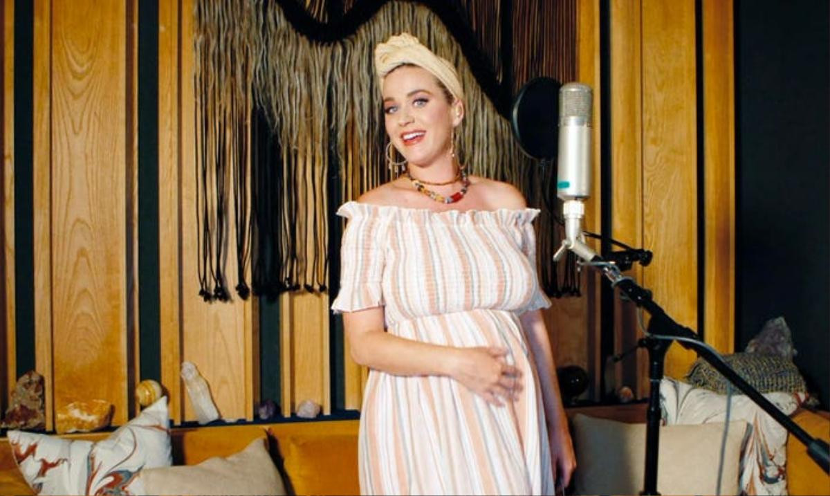 13 trang phục bà bầu vừa độc đáo vừa dễ thương của ‘tắc kè bông’ Katy Perry Ảnh 13