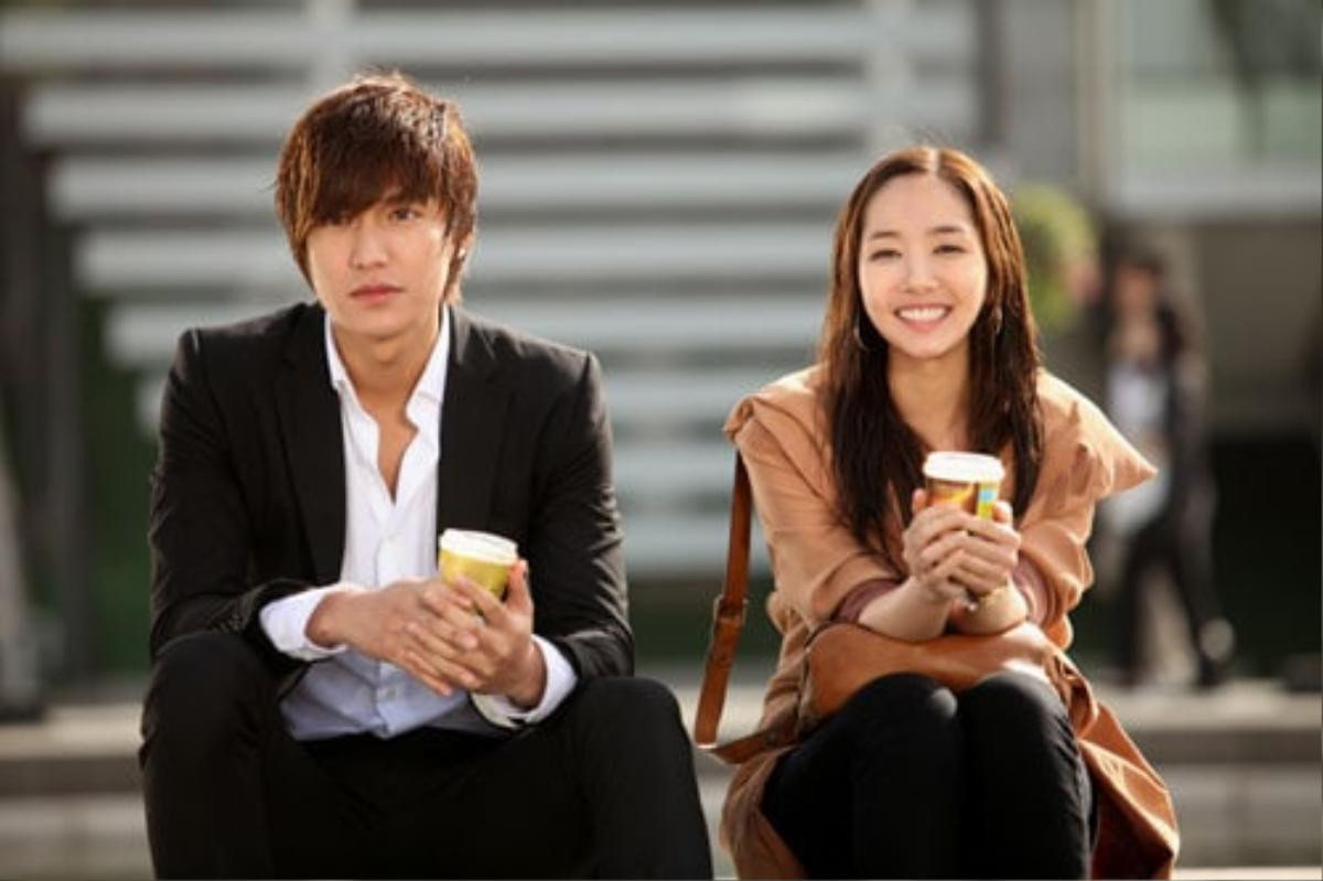 Lee Min Ho có màn phim giả tình thật với bạn diễn Park Min Young