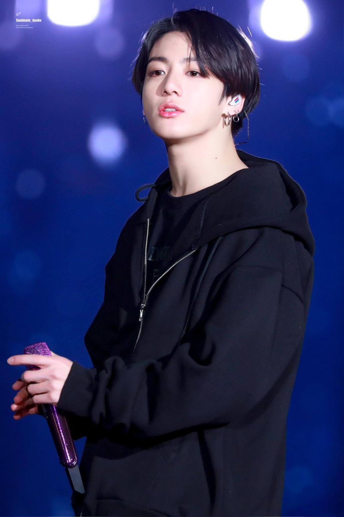 Đây là lý do Jungkook (BTS) bị ghét nhất trong hội 97-line: Tin đồn hẹn hò, tai nạn giao thông, đến bar Itaewon! Ảnh 4