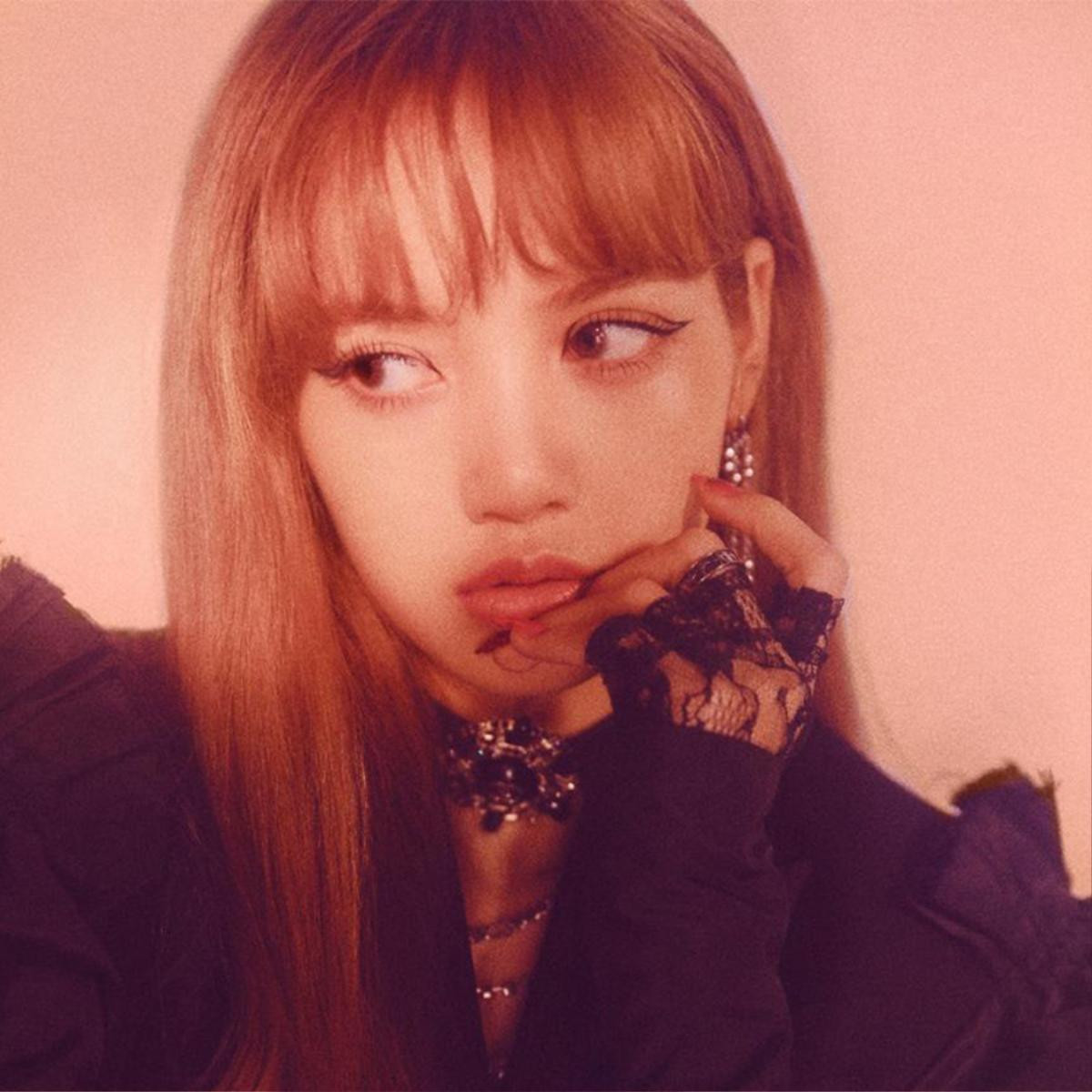 Lisa (BlackPink) lập một lúc 4 kỷ lục Instagram, giữ vững ngôi vị ‘nữ hoàng mạng xã hội’ của Kpop Ảnh 5