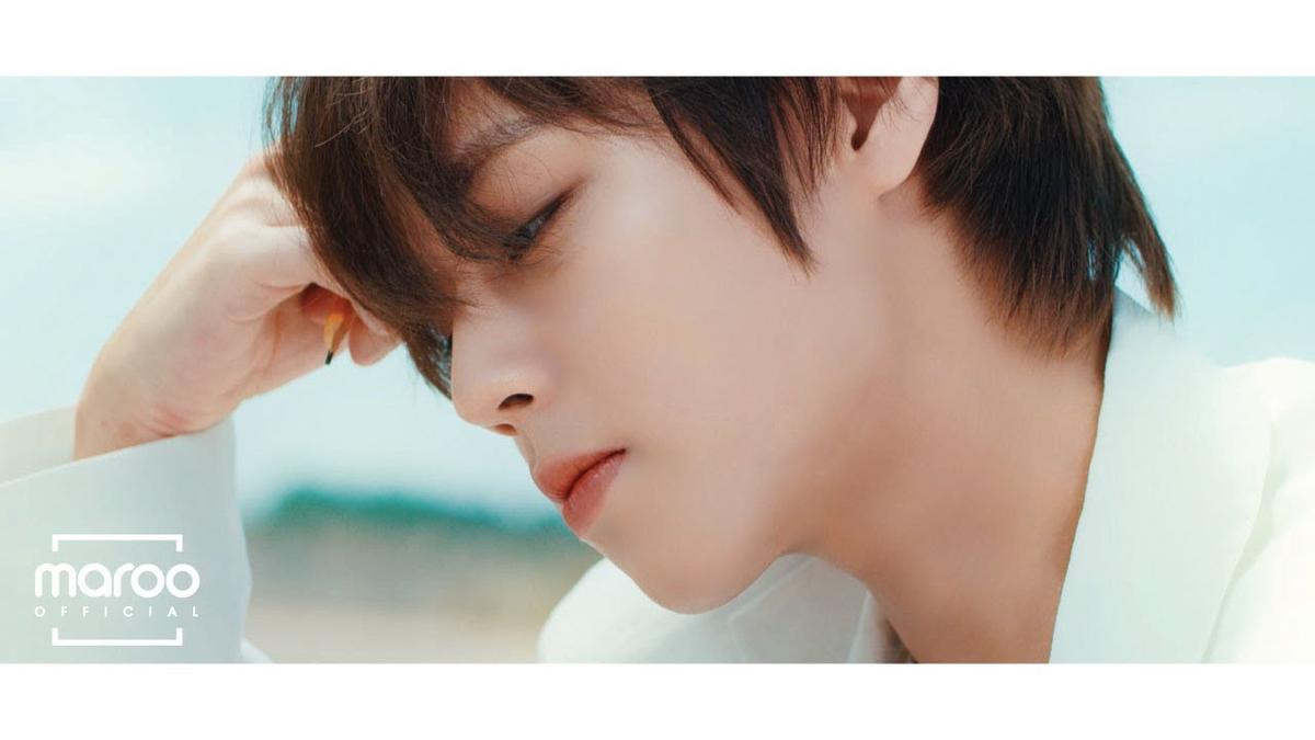 Gỡ mác đáng yêu nhí nhố, ‘tiên tử nháy mắt’ Park Jihoon chuyển mình lãng tử bụi bặm lái siêu xe cổ trong MV ‘Wing’ Ảnh 1