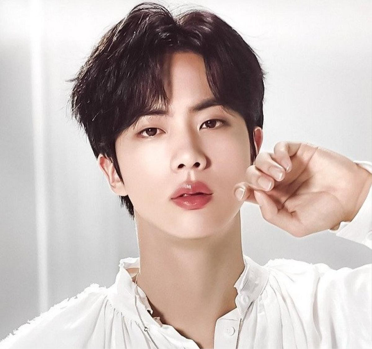 Chỉ livestream 'sương sương' trên Youtube, Jin (BTS) đã làm dậy sóng mạng xã hội Ảnh 2