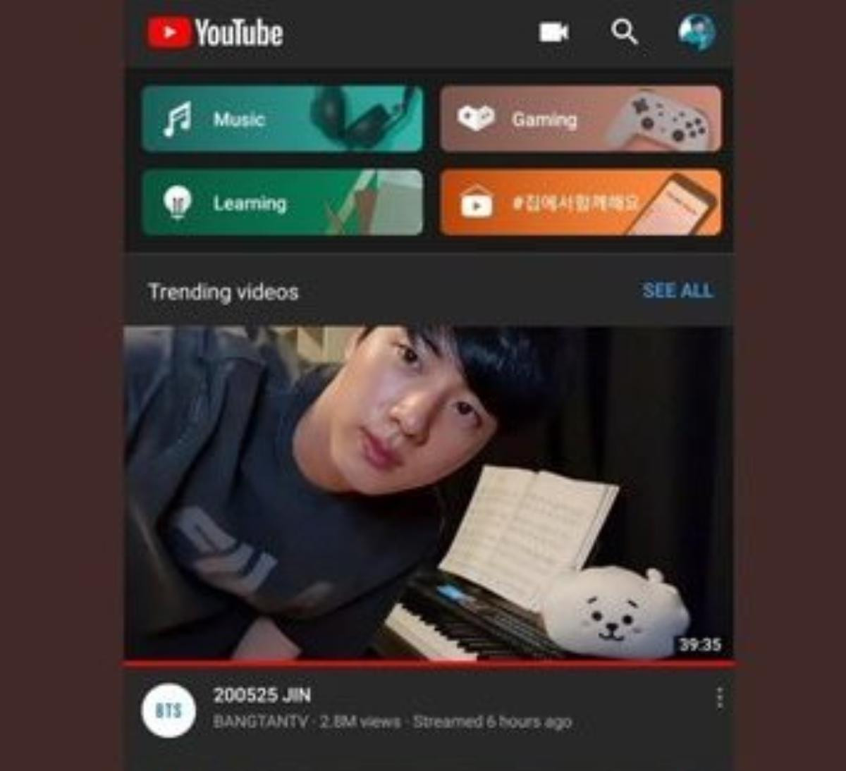 Chỉ livestream 'sương sương' trên Youtube, Jin (BTS) đã làm dậy sóng mạng xã hội Ảnh 11