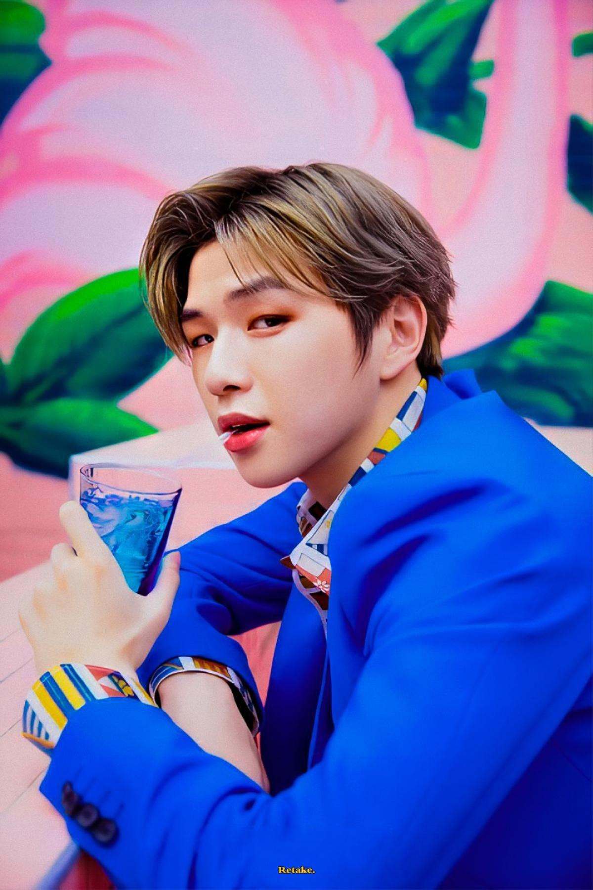 Candy (Baekhyun) cứ hao hao 2U (Kang Daniel): Từ bức màn, cảnh khiêu vũ đến tạo hình tại bậc thang - Knet đứng về phía ai? Ảnh 6