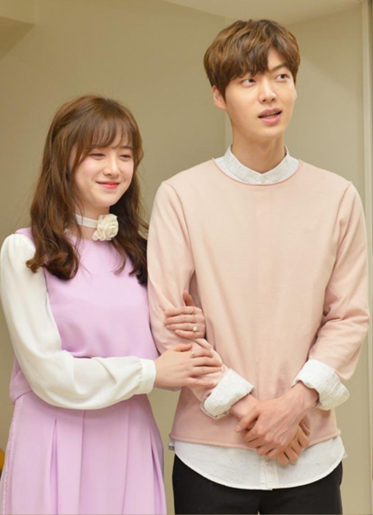 Lee Dong Gun - Jo Yoon Hee là cặp đôi quyền lực thứ 3 ly hôn: Giống và khác gì với Song Song, Goo Hye Sun - Ahn Jae Hyun? Ảnh 9